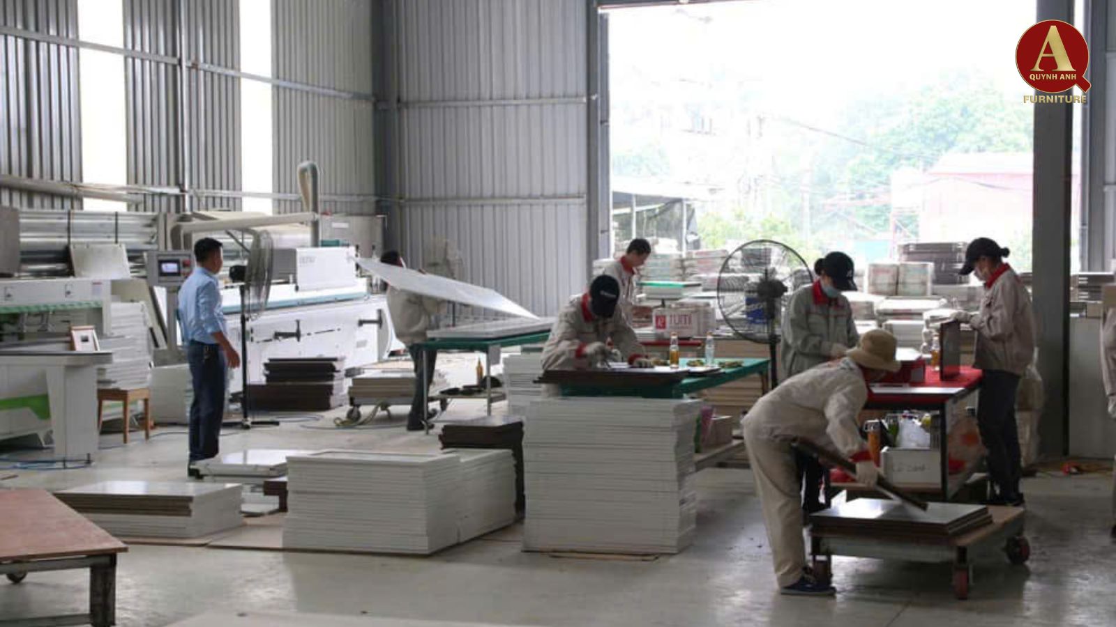 Nội thất gỗ óc chó Quỳnh Anh